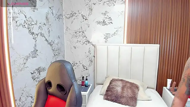 MEGANZARICK online show from 03/13/26, 03:33