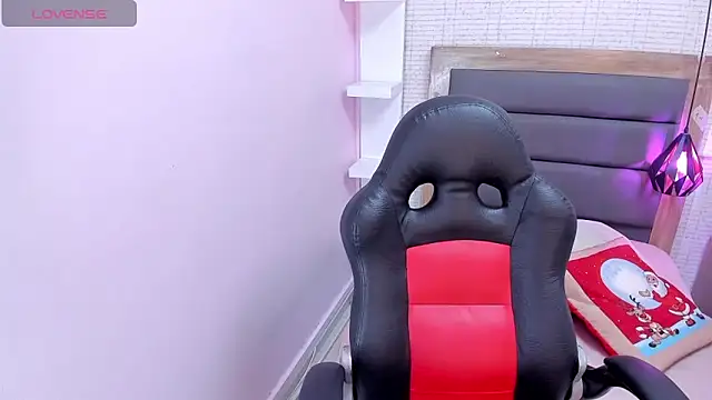 MEGANZARICK online show from 12/19/25, 02:59