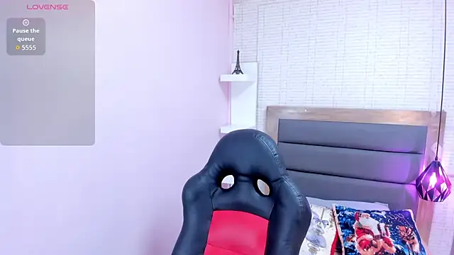 MEGANZARICK online show from 12/22/25, 10:43