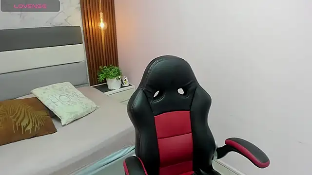 MEGANZARICK online show from 11/05/25, 12:30