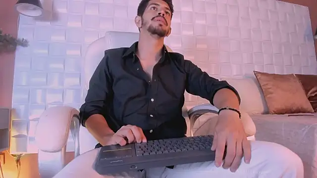 AlejandroStormm online show from 03/20/25, 08:19