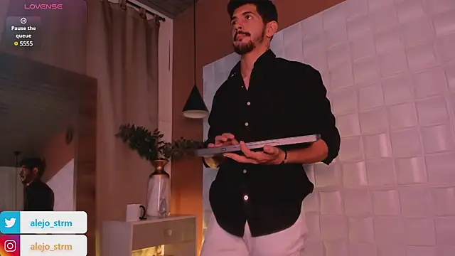 AlejandroStormm online show from 03/21/25, 02:28