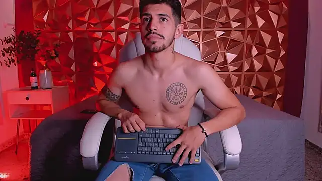 AlejandroStormm online show from 03/07/25, 08:23