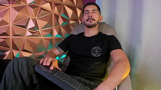 AlejandroStormm online show from 02/15/26, 04:13