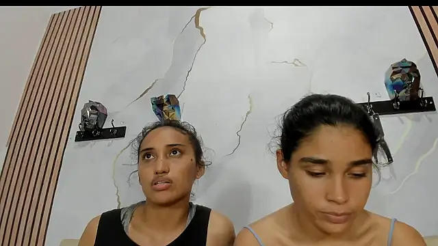 Snapshot of ElizaAndQuisha chatting on 02/22/25, 06:52 ElizaAndQuisha online show from 02/22/25, 06:52