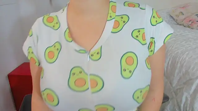 Snapshot of ValeeryRose_ chatting on 03/16/25, 12:33 ValeeryRose online show from 03/16/25, 12:33