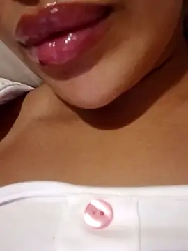 Sexlove1xo online show from 09/25/25, 12:05