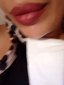 Sexlove1xo online show from 11/02/25, 12:59