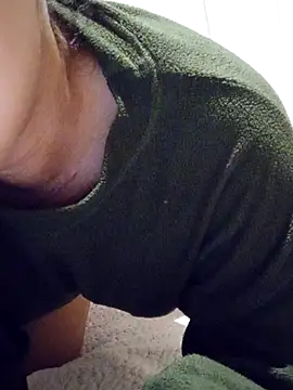 Sexlove1xo online show from 11/29/25, 05:18