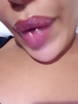 Sexlove1xo online show from 09/28/25, 05:09