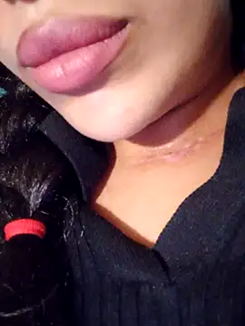 Sexlove1xo online show from 11/25/25, 10:04