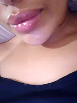 Sexlove1xo online show from 10/17/25, 09:56