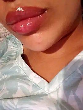 Sexlove1xo online show from 10/15/25, 03:31