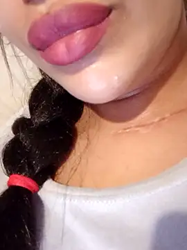 Sexlove1xo online show from 11/13/25, 03:27