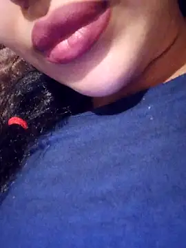 Sexlove1xo online show from 12/14/25, 03:17