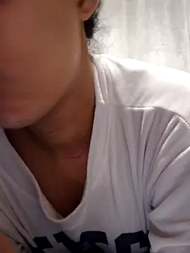 Snapshot of Sexlove1xo chatting on 02/13/26, 07:30 Sexlove1xo online show from 02/13/26, 07:30