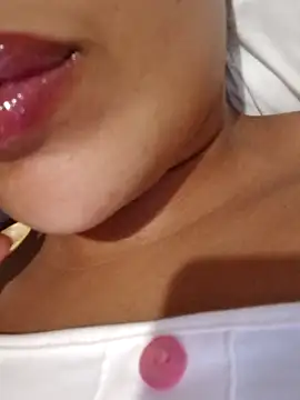 Sexlove1xo online show from 09/26/25, 03:30