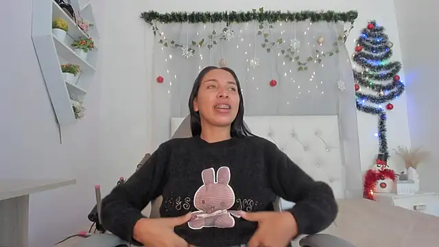 Emma lorense22 online show from 12/15/25, 07:09