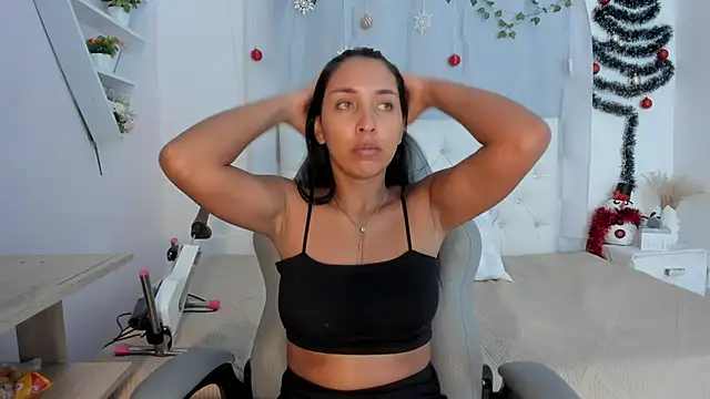 Emma lorense22 online show from 12/16/25, 07:07