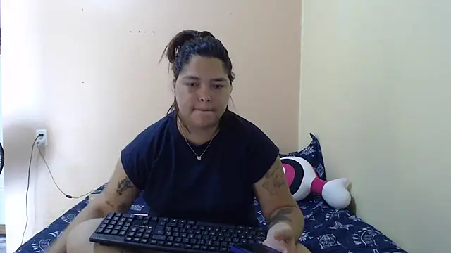 GoddessChaar online show from 11/30/25, 05:14