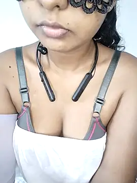 Ashugril hot online show from 12/19/25, 04:16