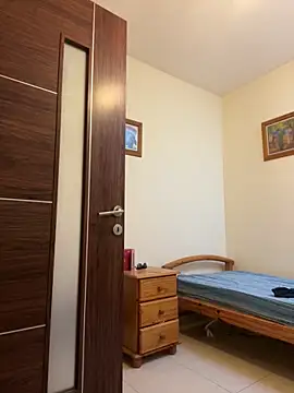 mikekmi21 online show from 12/17/25, 02:33