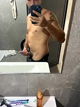 mikekmi21 online show from 09/17/25, 12:51