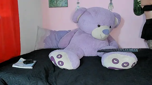 Maddy Jhonsson online show from 03/10/26, 01:53