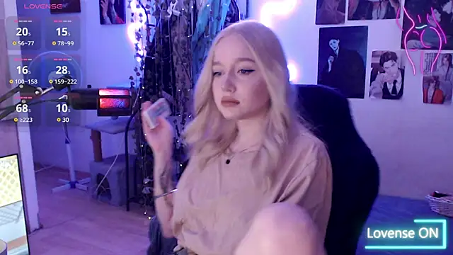 Snapshot of lissallor_ chatting on 03/14/25, 07:15 lissallor online show from 03/14/25, 07:15