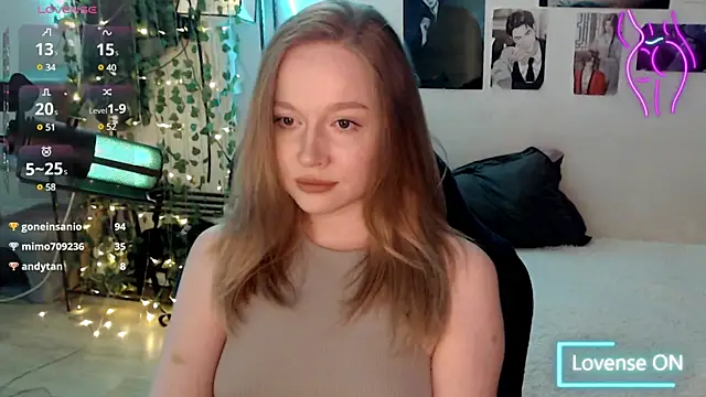 Snapshot of lissallor_ chatting on 02/20/25, 04:50 lissallor online show from 02/20/25, 04:50