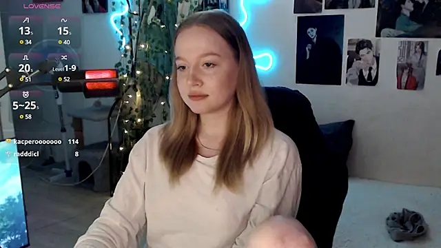 Snapshot of lissallor_ chatting on 03/05/25, 12:33 lissallor online show from 03/05/25, 12:33
