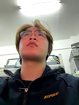 Snapshot of Anson0722 chatting on 11/30/25, 03:13 Anson0722 online show from 11/30/25, 03:13