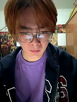 Snapshot of Anson0722 chatting on 10/31/25, 12:13 Anson0722 online show from 10/31/25, 12:13