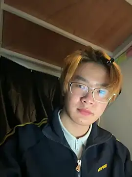 Snapshot of Anson0722 chatting on 10/25/25, 03:01 Anson0722 online show from 10/25/25, 03:01