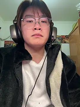 Snapshot of Anson0722 chatting on 02/07/26, 03:42 Anson0722 online show from 02/07/26, 03:42