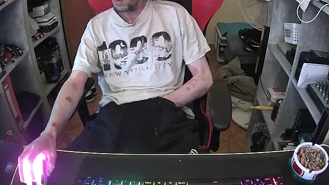 DerGeileLoveboy online show from 06/08/26, 07:42