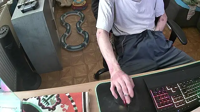 DerGeileLoveboy online show from 11/27/25, 12:16