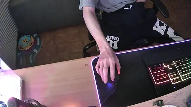 DerGeileLoveboy online show from 11/18/25, 02:20