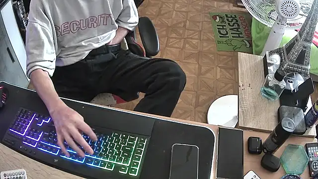 DerGeileLoveboy online show from 07/01/26, 12:49
