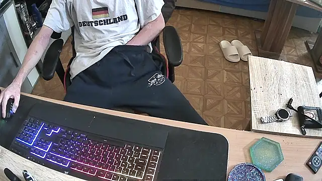 DerGeileLoveboy online show from 07/12/26, 12:28