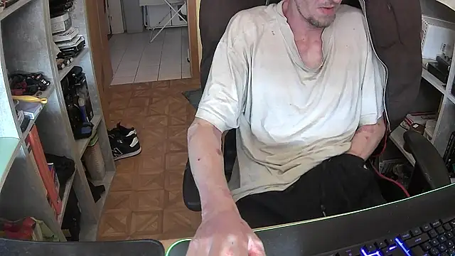 DerGeileLoveboy online show from 06/06/26, 11:04