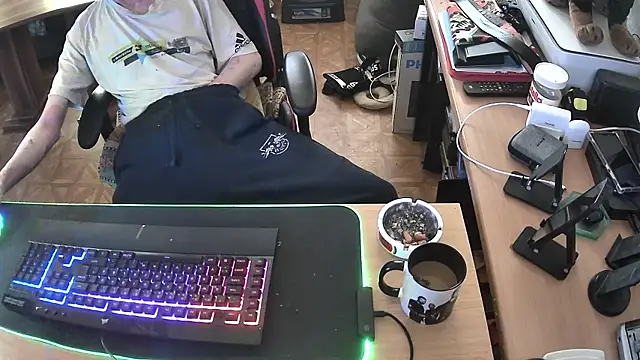 DerGeileLoveboy online show from 03/29/26, 08:27