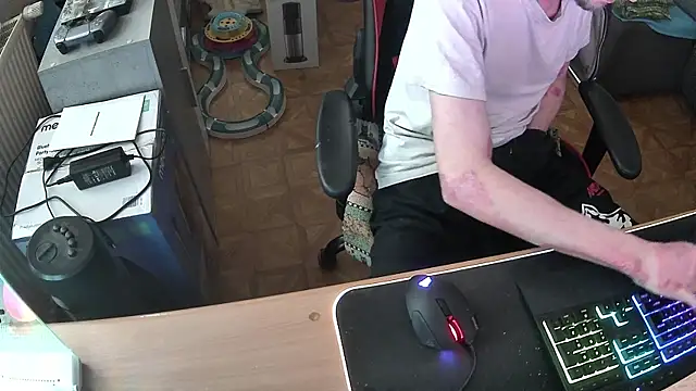 DerGeileLoveboy online show from 11/21/25, 08:13