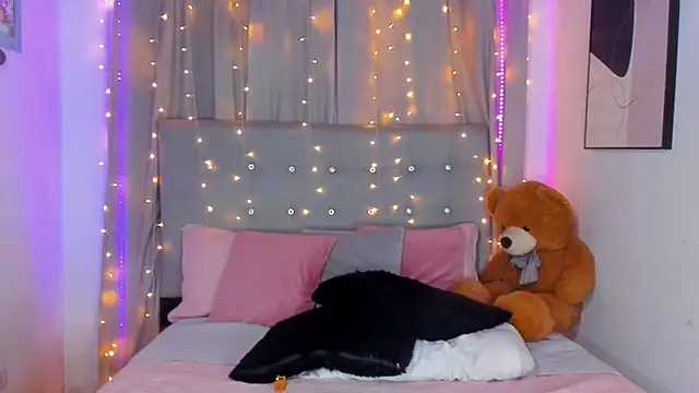 Anaroussew02 online show from 03/18/25, 02:08