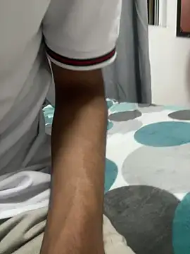 Erickhotddjots online show from 02/09/26, 07:06