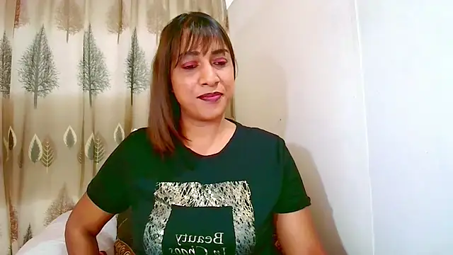 Snapshot of Indian_Erotic69 chatting on 07/08/26, 04:57 Indian Erotic69 online show from 07/08/26, 04:57
