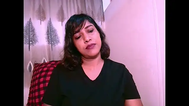 Snapshot of Indian_Erotic69 chatting on 03/18/25, 05:02 Indian Erotic69 online show from 03/18/25, 05:02