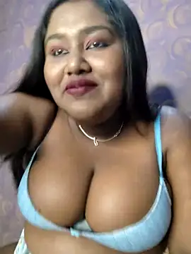 Snapshot of horny_diana chatting on 06/12/26, 05:43 horny diana online show from 06/12/26, 05:43