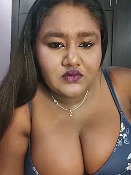 Snapshot of horny_diana chatting on 07/12/26, 05:36 horny diana online show from 07/12/26, 05:36
