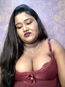 Snapshot of horny_diana chatting on 06/06/26, 05:18 horny diana online show from 06/06/26, 05:18